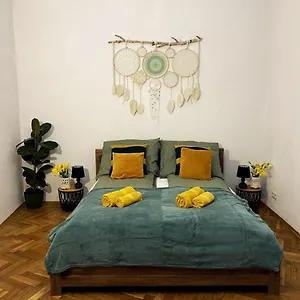 https://green-house-apartments.krakowhotelspoland.com